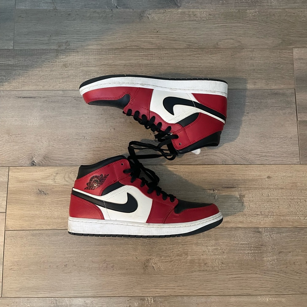 Chicago Black Toes